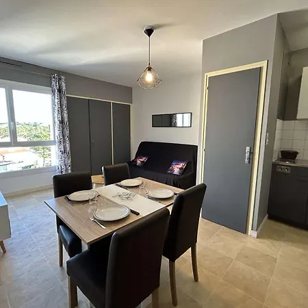 Bel appartement 2 pièces à Saint-Jean-de-Monts, à 50m de la plage, avec parking privé - FR-1-224C-544 *